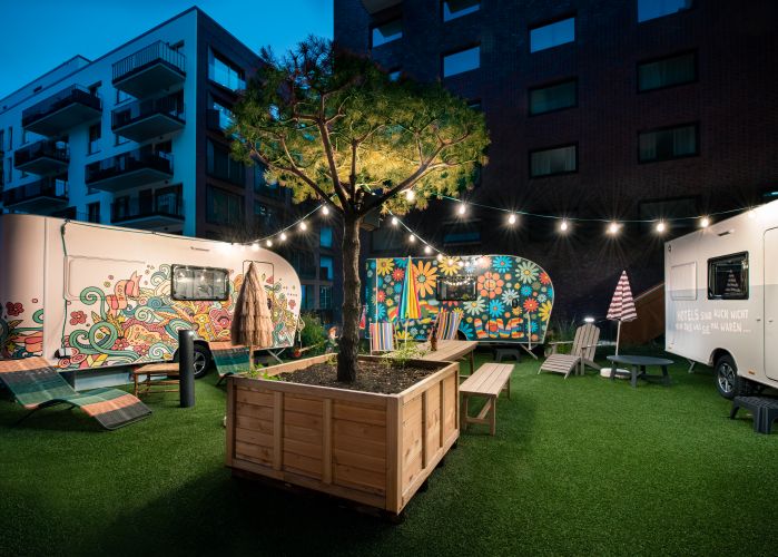 CAMPER CITY auf Dachterrasse im PIERDREI Hotel HafenCity Hamburg